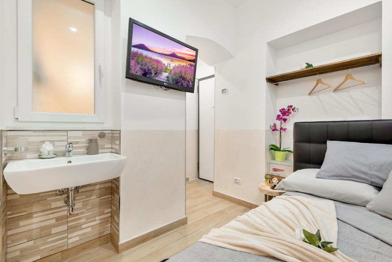 Alby Express Rooms La Spezia Exterior photo